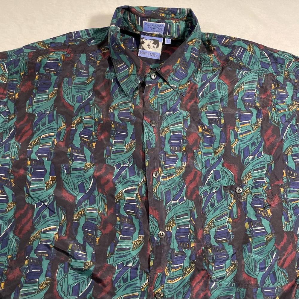Vintage Todays News 100% Silk Casual Long Sleeve Button Up Size Large